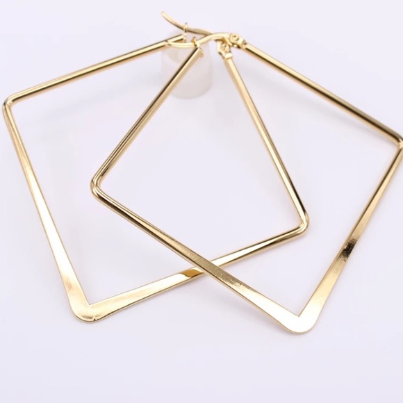 18K gold square hoop earrings - Picture 4 of 5